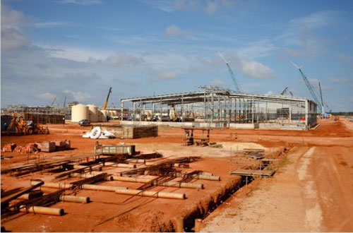 马来西亚在建的世界最大稀土提炼厂。（资料图）