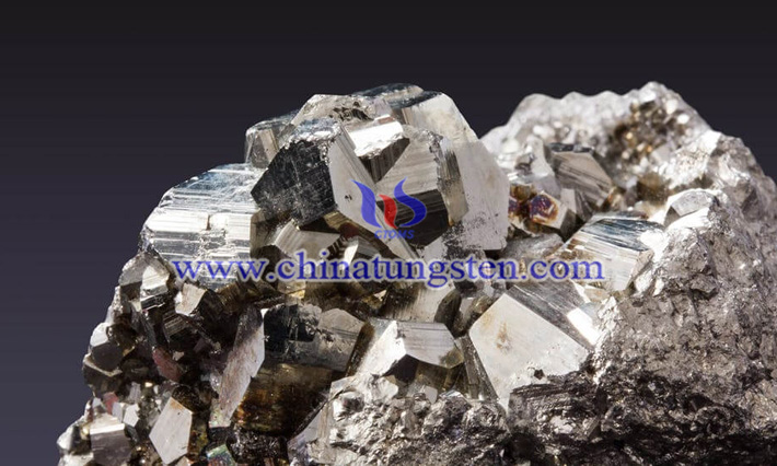 rare earth ore picture