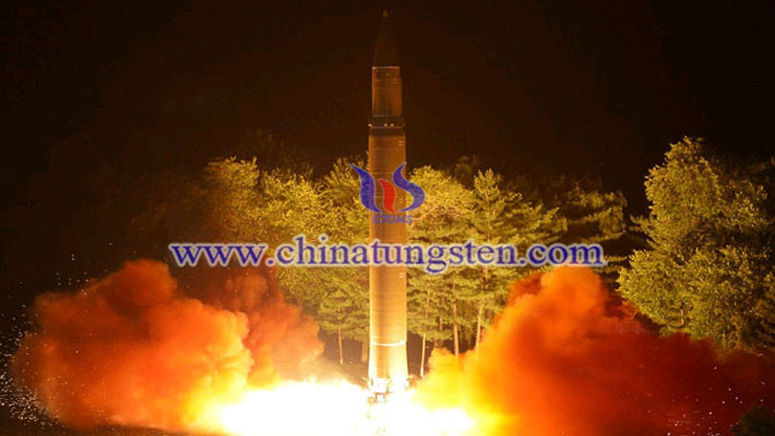 朝鲜洲际弹道导弹试射图片