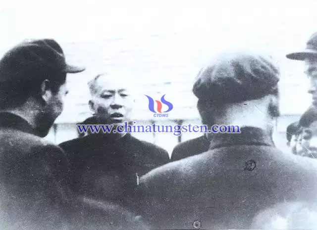 1957年3月27日，国家主席刘少奇来厂视察