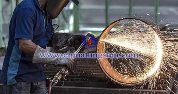 8月中国钢铁工业生产情况图片