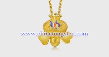 gold plated tungsten alloy bee pendant picture